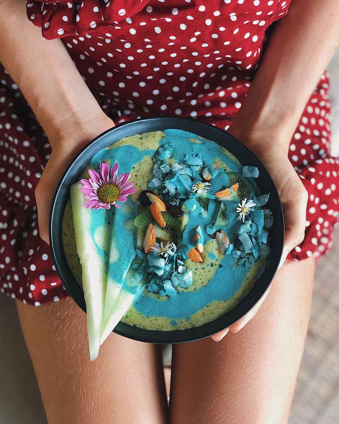 Nourishing fresh matcha smoothie bowl with superfood goodness
